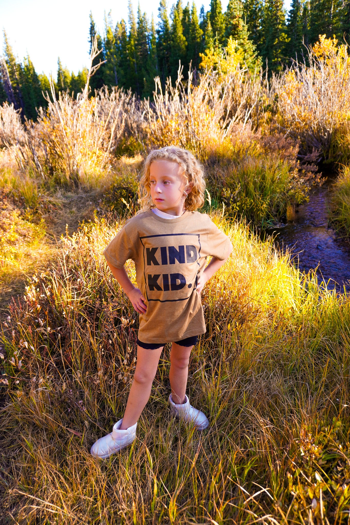 KIND KID SAND T